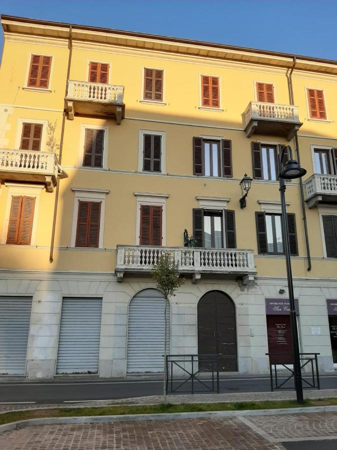 Appartamento Le Due Rocche Arona Extérieur photo